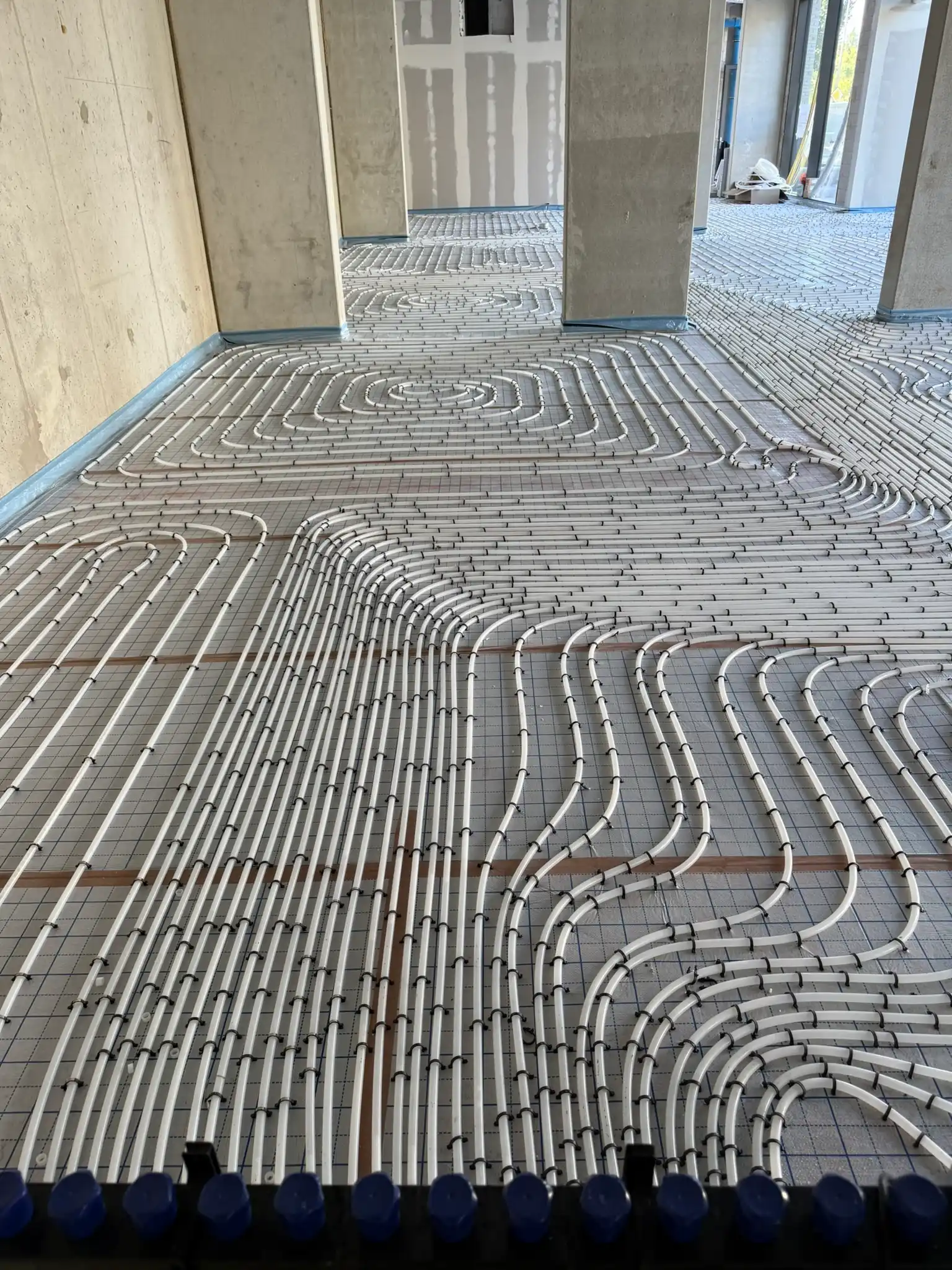 natbouw vloerverwarming op tackerplaten